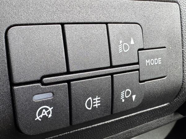Citroen Relay 2.2 BlueHDi 35 Enterprise L3 High Roof Euro 6 (s/s) 5dr at 27th