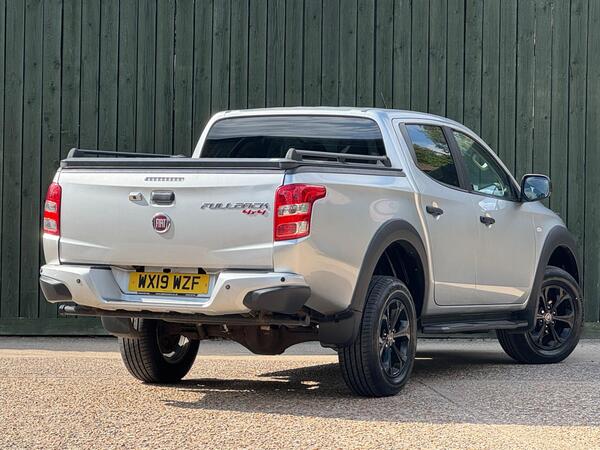 Fiat Fullback 2.4D Cross 4WD Euro 6 4dr at 17th