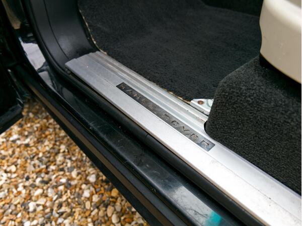 LAND ROVER RANGE ROVER WESTMINSTER TDV8 A - Image 17
