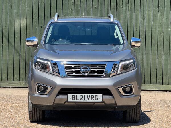 Nissan Navara 2.3 dCi Tekna Auto 4WD Euro 6 4dr at 4th