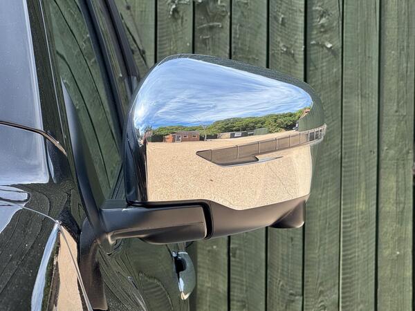 Nissan Navara 2.3 dCi Tekna 4WD Euro 6 (s/s) 4dr at 41th