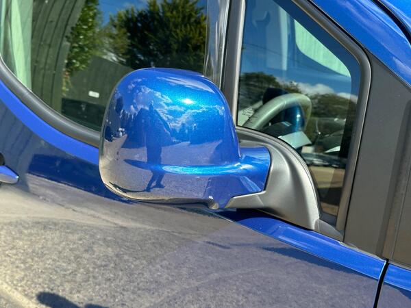 Peugeot Partner 1.5 BlueHDi 1000 Asphalt Standard Panel Van EAT8 SWB Euro 6 (s/s) 5dr at 42th