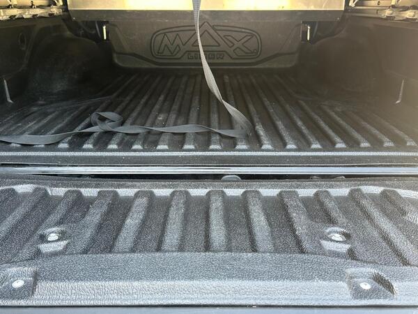Nissan Navara 2.3 dCi Tekna 4WD Euro 6 (s/s) 4dr at 14th