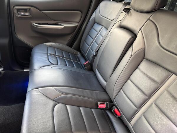 Mitsubishi L200 2.4 DI-D DC Barbarian Auto 4WD Euro 6 4dr