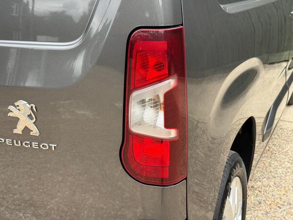 Peugeot Partner 1.5 BlueHDi 1000 Asphalt Standard Panel Van SWB Euro 6 5dr at 30th