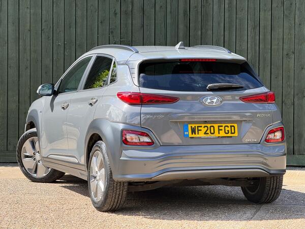 Hyundai KONA 64kWh Premium SE Auto 5dr (7kW Charger)