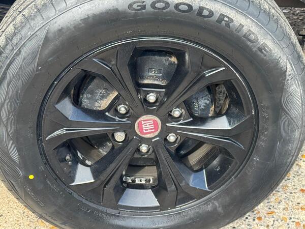 Fiat Fullback 2.4D Cross 4WD Euro 6 4dr at 31th
