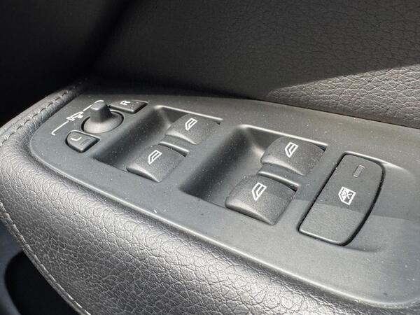 Volvo XC60 2.0 D4 Momentum Auto AWD Euro 6 (s/s) 5dr