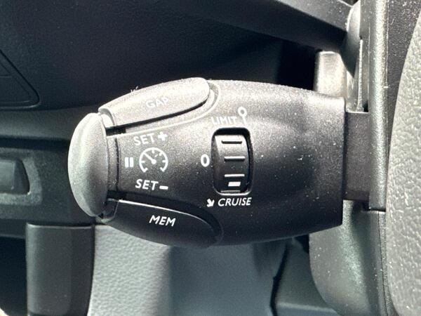 Peugeot Expert 2.0 BlueHDi 1400 Asphalt Standard Panel Van MWB Euro 6 (s/s) 6dr