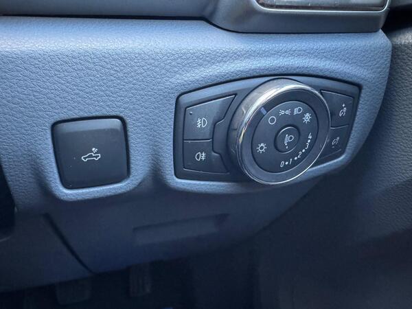 Ford Ranger 2.2 TDCi Limited 1 4WD Euro 5 (s/s) 4dr (Eco Axle) at 14th