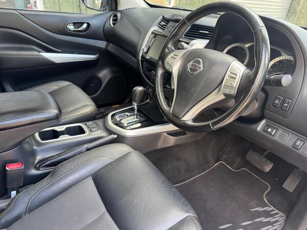 Nissan Navara 2.3 dCi N-Guard Auto 4WD Euro 6 4dr at 4th
