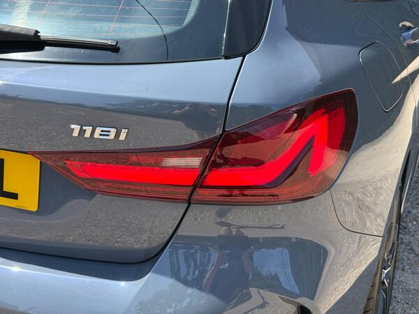 BMW 1 Series 1.5 118i M Sport (LCP) DCT Euro 6 (s/s) 5dr