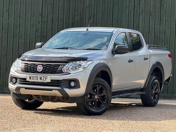 Fiat Fullback 2.4D Cross 4WD Euro 6 4dr at 6th