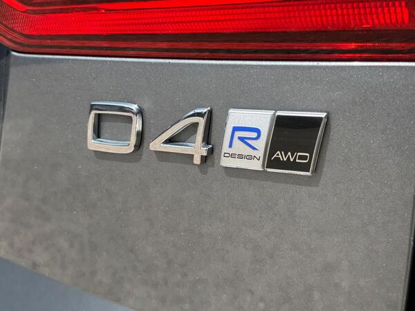 Volvo XC60 2.0 D4 R-Design Auto AWD Euro 6 (s/s) 5dr at 51th