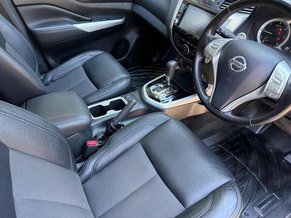 Nissan Navara 2.3 dCi N-Guard Auto 4WD Euro 6 4dr at 11th