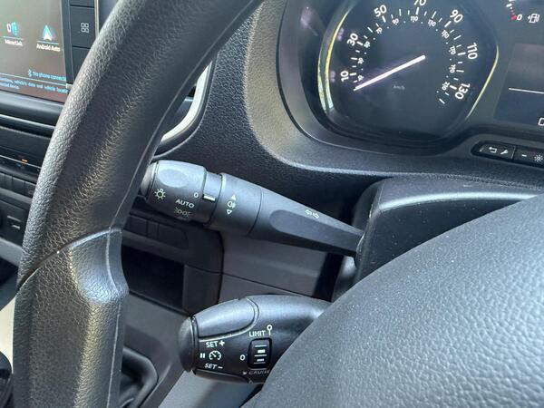 Peugeot Expert 1.5 BlueHDi 1000 Professional Premium Standard Panel Van MWB Euro 6 (s/s) 6dr at 21th