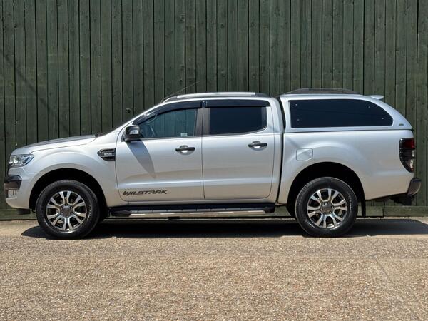 Ford Ranger 3.2 TDCi Wildtrak Pickup Double Cab 4dr Diesel Auto 4WD Euro 5 (200 ps)
