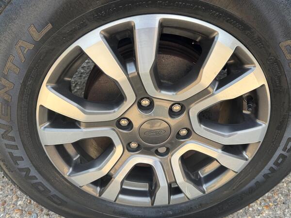 Ford Ranger 3.2 TDCi Wildtrak Auto 4WD Euro 5 4dr at 42th