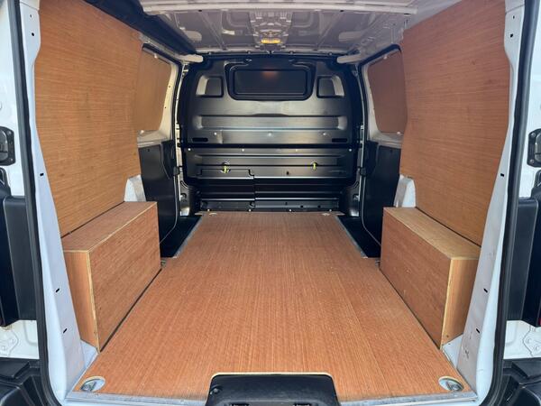 Peugeot Expert 2.0 BlueHDi 1400 Professional Premium Standard Panel Van MWB Euro 6 (s/s) 6dr