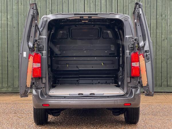 Vauxhall Vivaro 2.0 Turbo D 3100 Prime Auto L1 H1 Euro 6 (s/s) 6dr