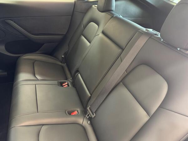Tesla Model Y (Dual Motor) Long Range Auto 4WDE 5dr
