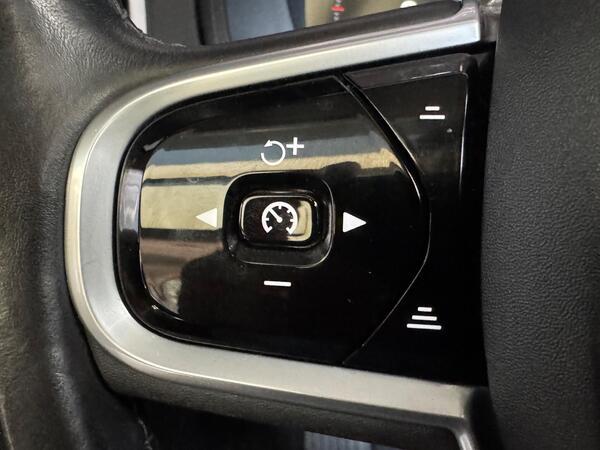 Volvo XC90 2.0 D5 PowerPulse Inscription Pro Auto 4WD Euro 6 (s/s) 5dr at 23th