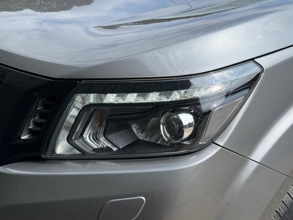 Nissan Navara 2.3 dCi N-Guard Auto 4WD Euro 6 4dr