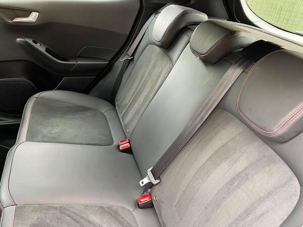 Ford Fiesta 1.5T EcoBoost ST-3 Euro 6 (s/s) 5dr at 10th