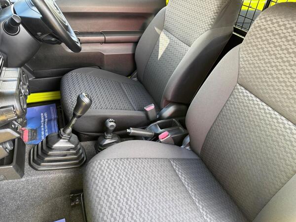 Volkswagen Caddy Maxi 2.0 TDI C20 BlueMotion Tech Highline LWB Euro 6 (s/s) 6dr at 34th