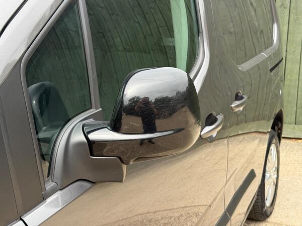 Peugeot Partner 1.5 BlueHDi 1000 Asphalt Standard Panel Van SWB Euro 6 5dr at 26th