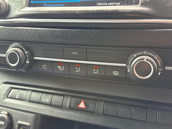 Peugeot Expert 2.0 BlueHDi 1400 Asphalt Standard Panel Van MWB Euro 6 (s/s) 6dr