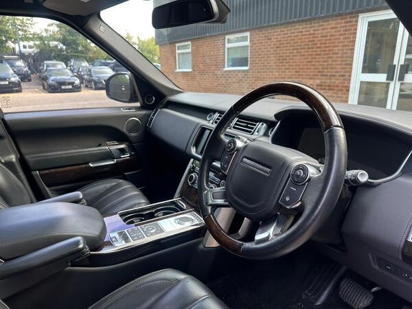 LAND ROVER RANGE ROVER A-BIOGRAPHY TDV6 A - Image 8