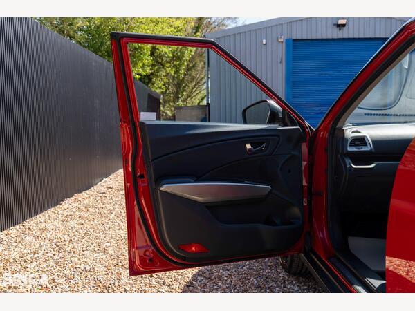 SSANGYONG TIVOLI ELX TD AUTO - Image 22