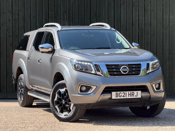 Nissan Navara 2.3 dCi Tekna Auto 4WD Euro 6 4dr at 0th