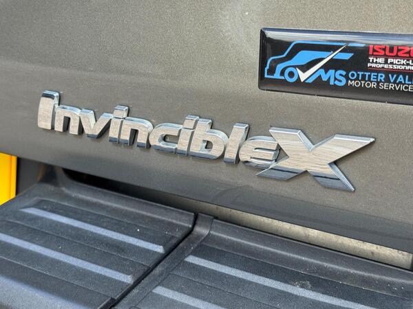 Toyota Hilux 2.8 D-4D Invincible X 4WD Euro 6 (s/s) 4dr at 53th