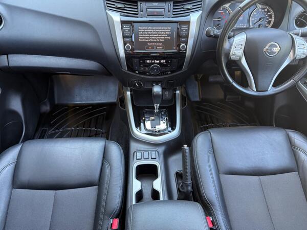 Nissan Navara 2.3 dCi N-Guard Auto 4WD Euro 6 4dr at 2th