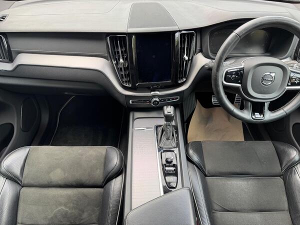 Volvo XC60 2.0 D5 PowerPulse R-Design Pro Auto AWD Euro 6 (s/s) 5dr