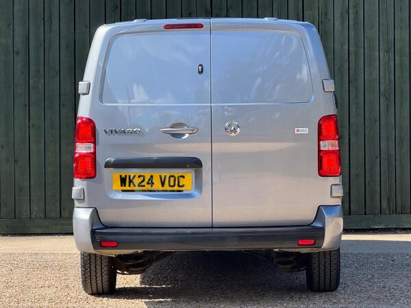 Vauxhall Vivaro 2.0 Turbo D 3100 Pro L2 H1 Euro 6 (s/s) 6dr at 9th