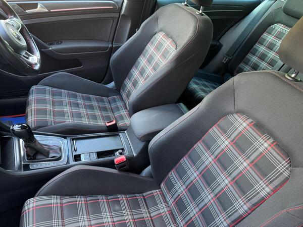 Volkswagen Golf 2.0 TSI GTI Performance DSG Euro 6 (s/s) 5dr at 18th