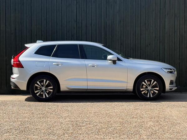 Volvo XC60 2.0 D4 Momentum Auto Euro 6 (s/s) 5dr at 21th