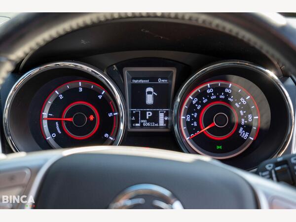 SSANGYONG TIVOLI ELX TD AUTO - Image 32