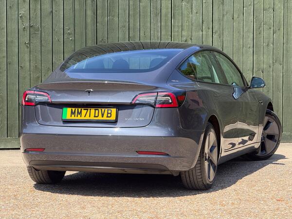 Tesla Model 3 (Dual Motor) Long Range Auto 4WDE 4dr