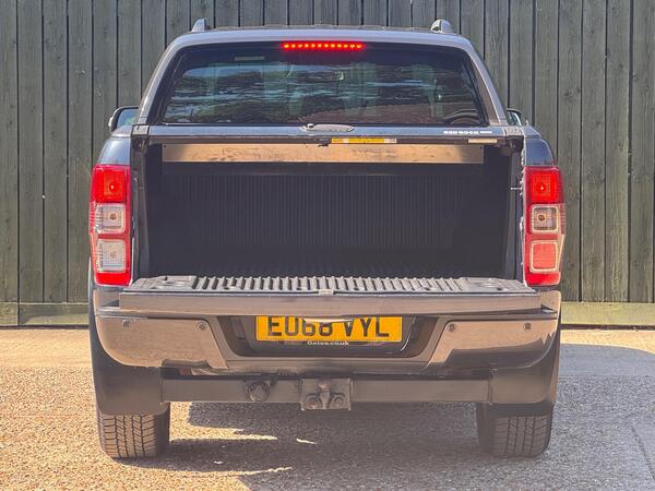 Ford Ranger 3.2 TDCi Wildtrak Auto 4WD Euro 5 4dr at 13th