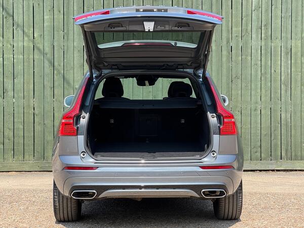 Volvo XC60 2.0 D4 R-Design Auto AWD Euro 6 (s/s) 5dr at 43th