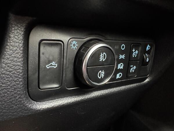 Ford Ranger 2.0 TD EcoBlue Wildtrak Auto 4WD Euro 6 (s/s) 4dr at 42th