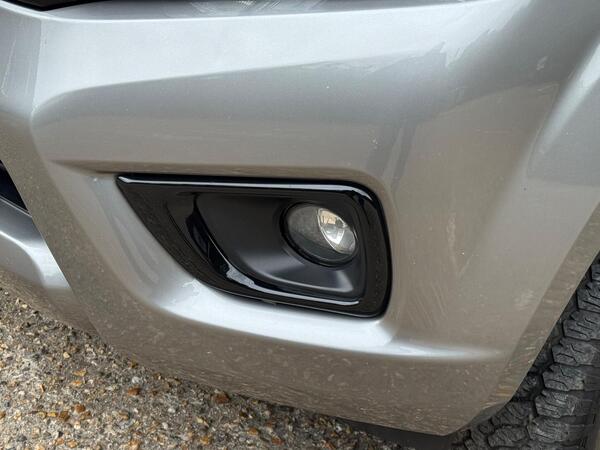 Nissan Navara 2.3 dCi N-Guard Auto 4WD Euro 6 4dr at 52th