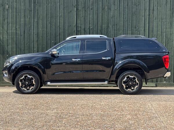Nissan Navara 2.3 dCi Tekna 4WD Euro 6 (s/s) 4dr at 9th