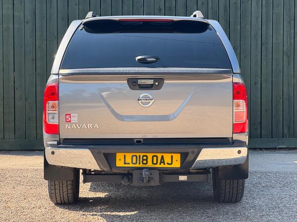 Nissan Navara 2.3 dCi Tekna Auto 4WD Euro 6 4dr
