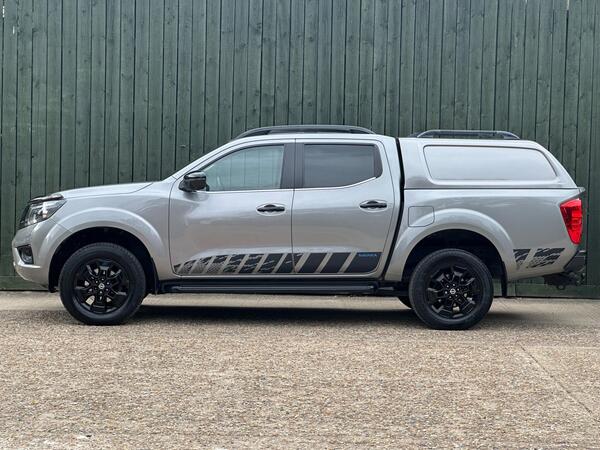 Nissan Navara 2.3 dCi N-Guard 4WD Euro 6 (s/s) 4dr at 14th