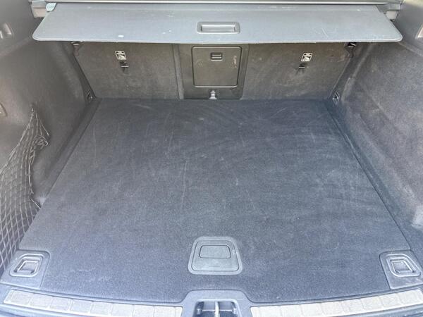 Volvo XC60 2.0 D4 Momentum Auto Euro 6 (s/s) 5dr at 37th
